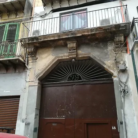 Casa In Palazzo Graffeo Erika *
